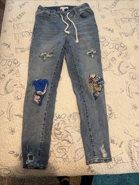 Ashley Mason Light Blue Distressed Patch Jeggings with Drawstring